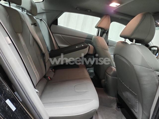 2025 HYUNDAI ELANTRA SEL (VIN KMHLS4DG1SU001686) main photo