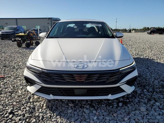 Photo 5 of 2025 HYUNDAI ELANTRA SEL (VIN KMHLS4DG1SU882020)