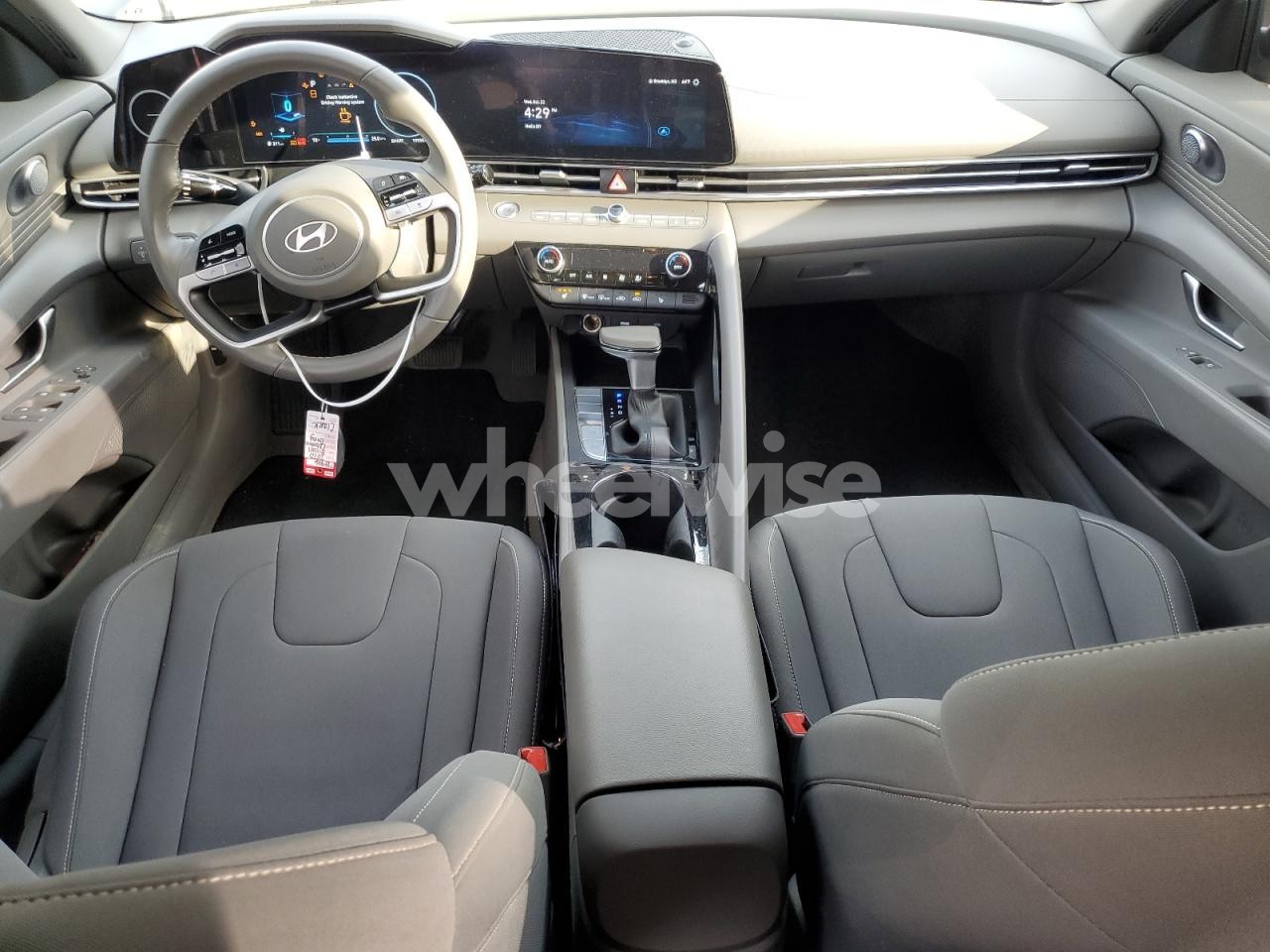 Photo 8 of 2025 HYUNDAI ELANTRA SEL (VIN KMHLS4DG1SU895947)