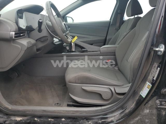Photo 10 of 2025 HYUNDAI ELANTRA SEL (VIN KMHLS4DG1SU904940)