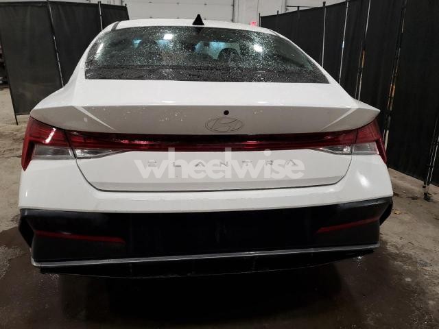 Photo 4 of 2025 HYUNDAI ELANTRA SEL (VIN KMHLS4DG1SU982408)