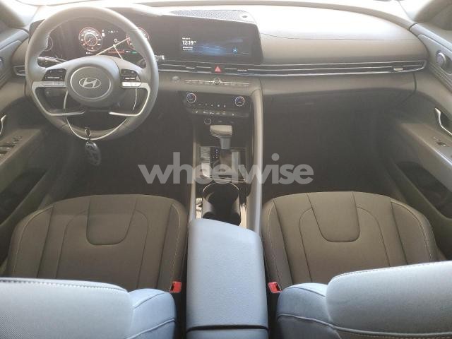 Photo 7 of 2025 HYUNDAI ELANTRA SEL (VIN KMHLS4DG1SU999628)