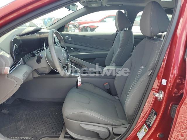 Photo 8 of 2024 HYUNDAI ELANTRA SEL (VIN KMHLS4DG2RU687232)