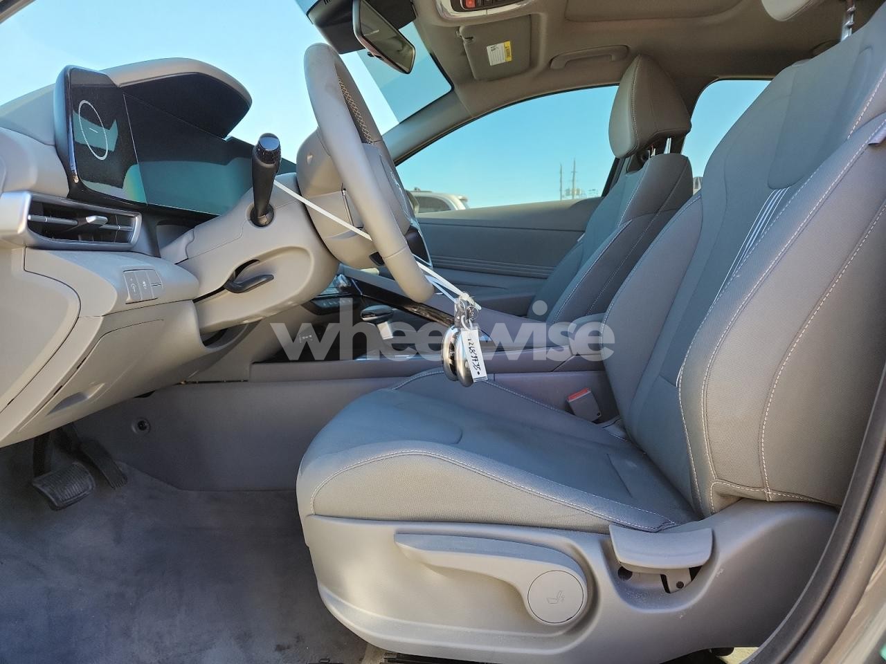 Photo 7 of 2024 HYUNDAI ELANTRA SEL (VIN KMHLS4DG2RU807109)