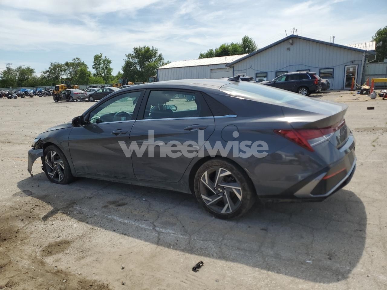 Photo 2 of 2024 HYUNDAI ELANTRA SEL (VIN KMHLS4DG3RU717919)