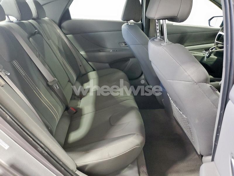 Photo 12 of 2025 HYUNDAI ELANTRA SEL (VIN KMHLS4DG3SU019428)