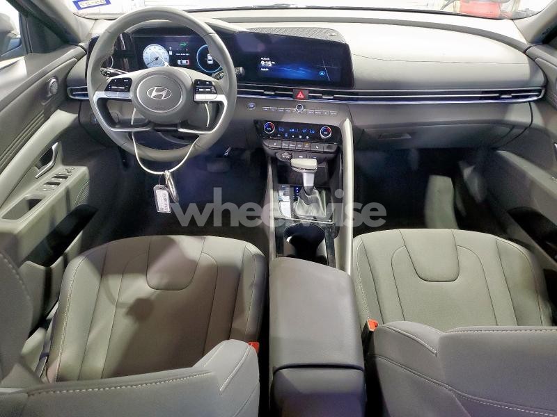 Photo 5 of 2025 HYUNDAI ELANTRA SEL (VIN KMHLS4DG3SU019428)