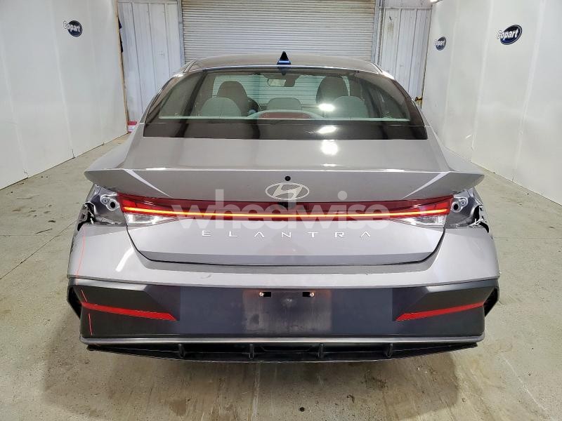 Photo 9 of 2025 HYUNDAI ELANTRA SEL (VIN KMHLS4DG3SU019428)