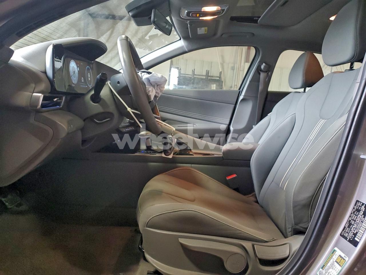 Photo 7 of 2025 HYUNDAI ELANTRA SEL (VIN KMHLS4DG3SU913266)