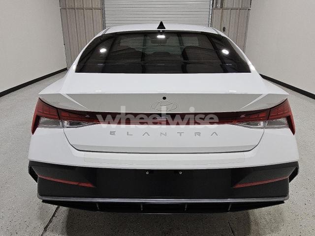 Photo 6 of 2024 HYUNDAI ELANTRA SEL (VIN KMHLS4DG4RU710106)