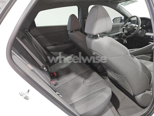 Photo 7 of 2024 HYUNDAI ELANTRA SEL (VIN KMHLS4DG4RU710106)