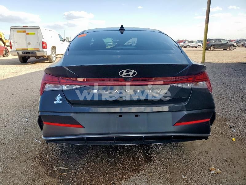 Photo 3 of 2024 HYUNDAI ELANTRA SEL (VIN KMHLS4DG4RU827846)