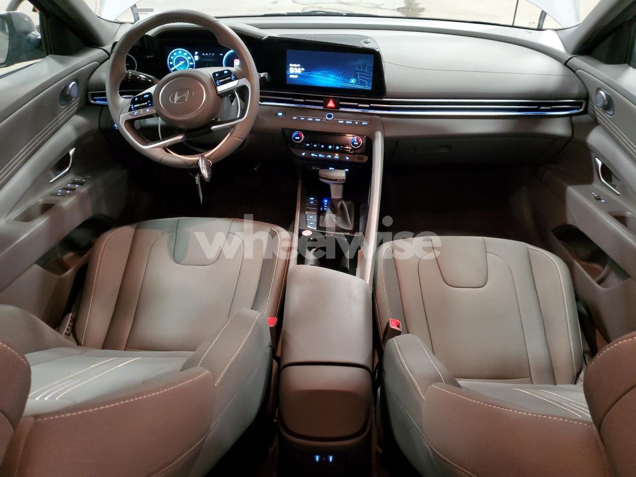 Photo 8 of 2025 HYUNDAI ELANTRA SEL (VIN KMHLS4DG4SU019437)