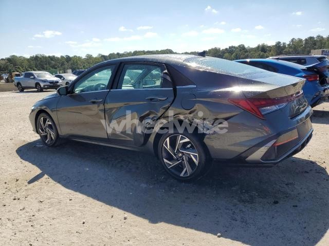 Photo 2 of 2025 HYUNDAI ELANTRA SEL (VIN KMHLS4DG4SU978465)