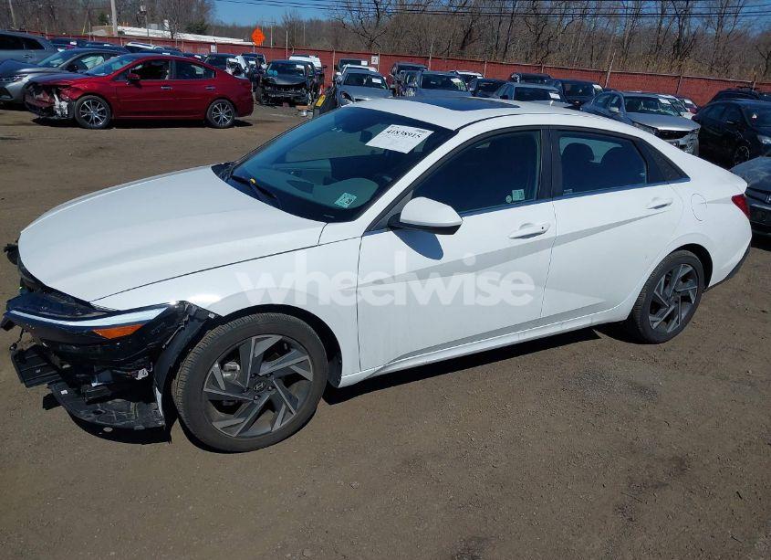 Photo 2 of 2024 Hyundai Elantra SEL (VIN KMHLS4DG5RU764563)
