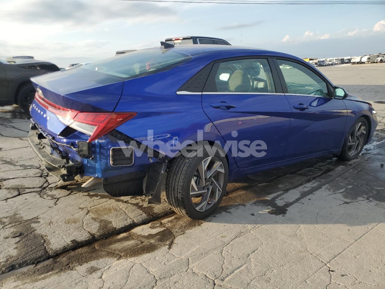 Photo 3 of 2025 HYUNDAI ELANTRA SEL (VIN KMHLS4DG5SU888760)