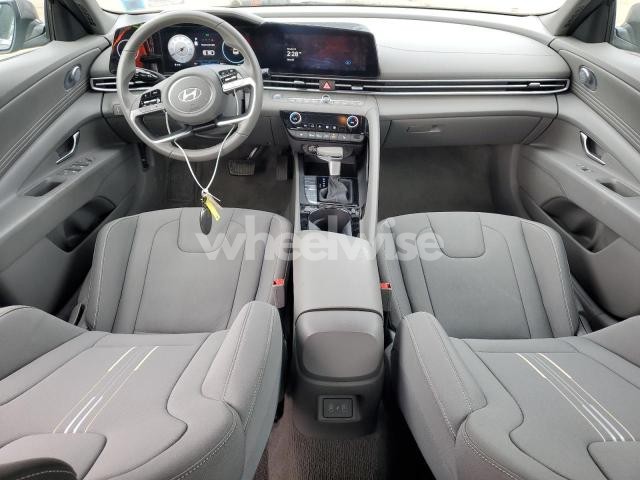 Photo 10 of 2025 HYUNDAI ELANTRA SEL (VIN KMHLS4DG5SU908313)