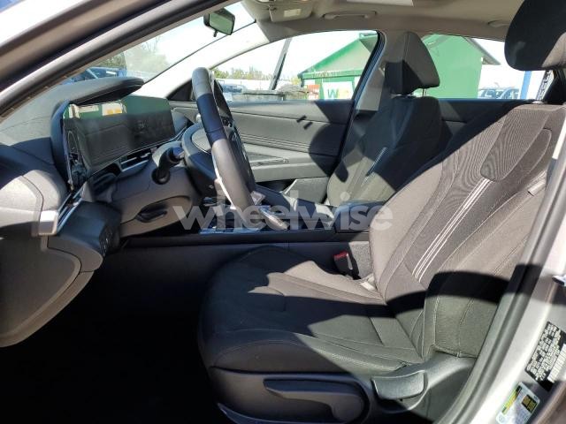Photo 11 of 2025 HYUNDAI ELANTRA SEL (VIN KMHLS4DG5SU908439)