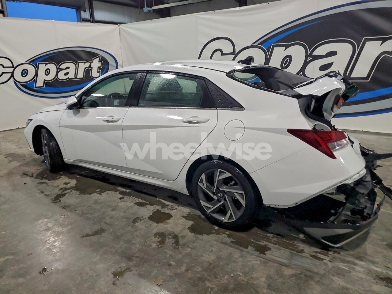 Photo 2 of 2025 HYUNDAI ELANTRA SEL (VIN KMHLS4DG5SU912488)