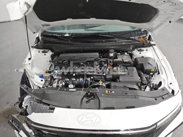 Photo 10 of 2025 HYUNDAI ELANTRA SEL (VIN KMHLS4DG5SU948424)