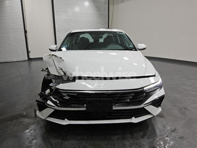 Photo 12 of 2025 HYUNDAI ELANTRA SEL (VIN KMHLS4DG5SU948424)