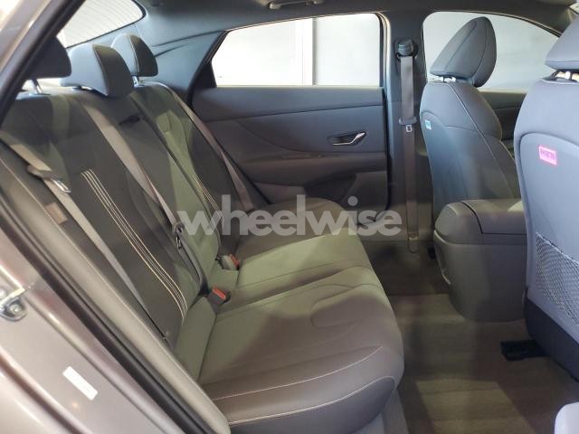 Photo 12 of 2025 HYUNDAI ELANTRA SEL (VIN KMHLS4DG5SU950030)