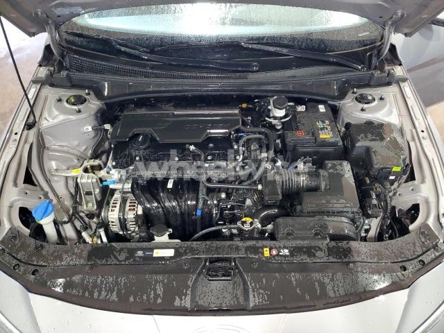 Photo 5 of 2025 HYUNDAI ELANTRA SEL (VIN KMHLS4DG5SU950030)