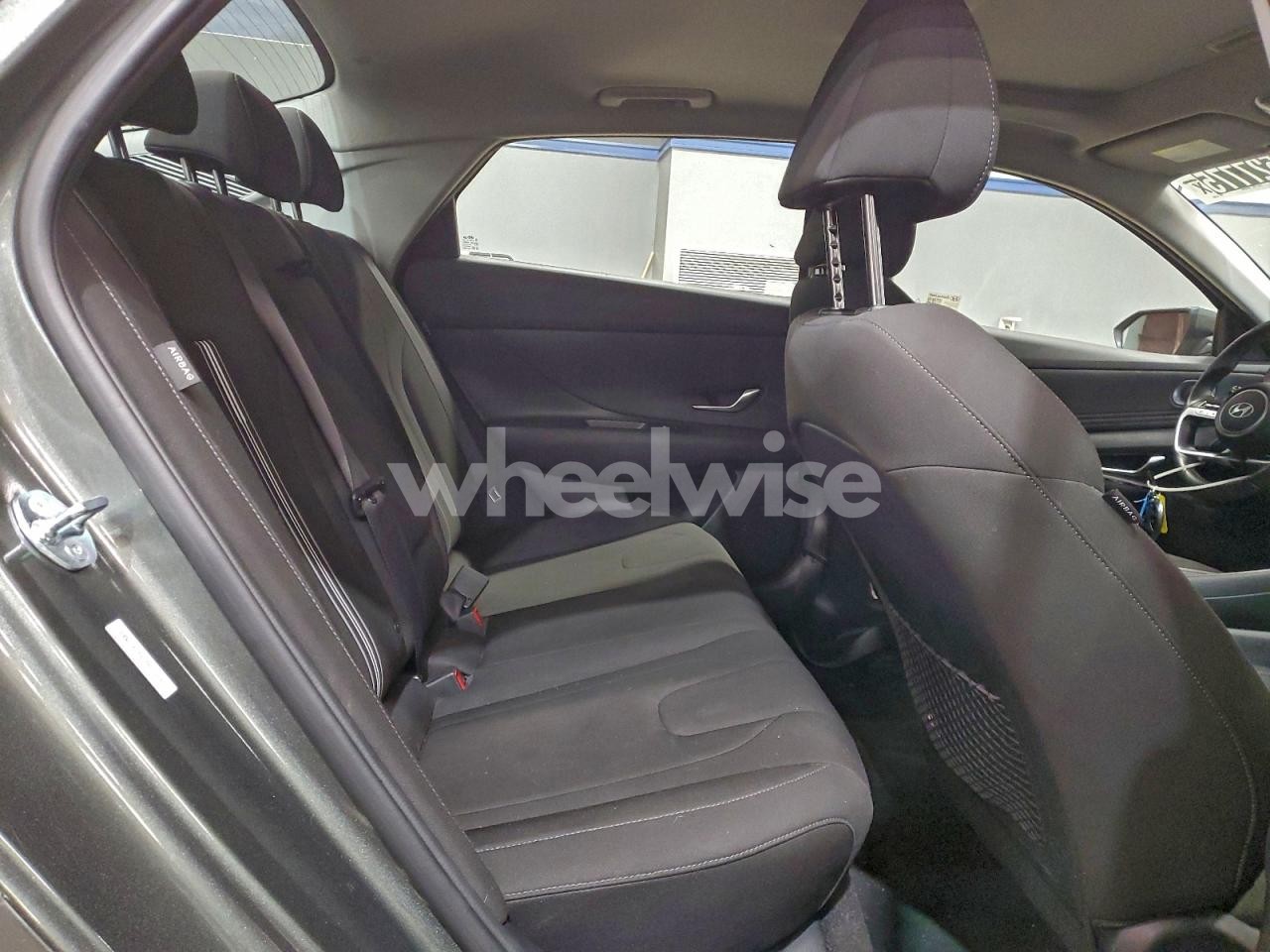 Photo 10 of 2025 HYUNDAI ELANTRA SEL (VIN KMHLS4DG5SU977583)