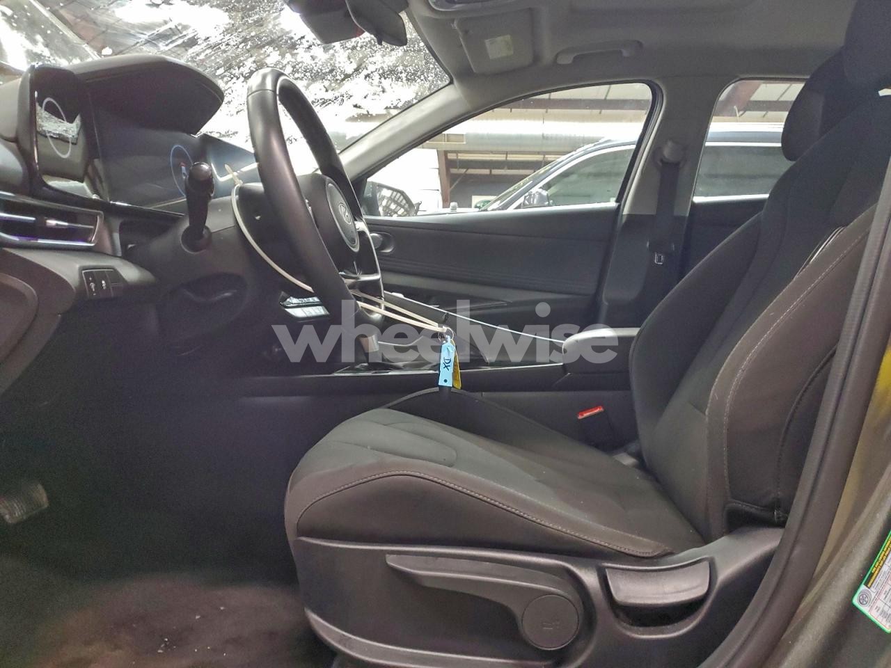 Photo 7 of 2025 HYUNDAI ELANTRA SEL (VIN KMHLS4DG5SU977583)