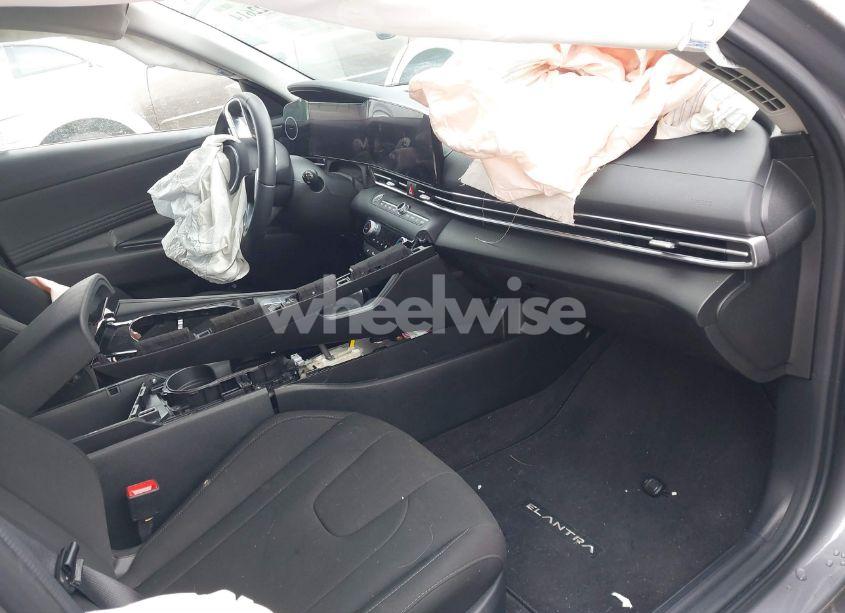 Photo 5 of 2024 Hyundai Elantra SEL (VIN KMHLS4DG6RU780741)