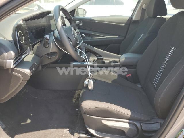 2024 HYUNDAI ELANTRA SEL (VIN KMHLS4DG6RU819408) main photo