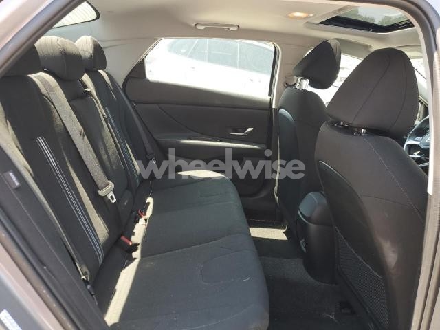 Photo 7 of 2024 HYUNDAI ELANTRA SEL (VIN KMHLS4DG6RU819408)