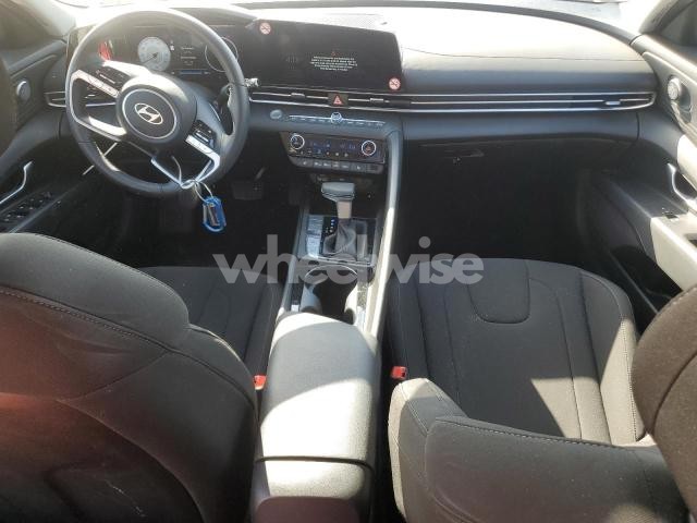 Photo 8 of 2025 HYUNDAI ELANTRA SEL (VIN KMHLS4DG6SU000999)