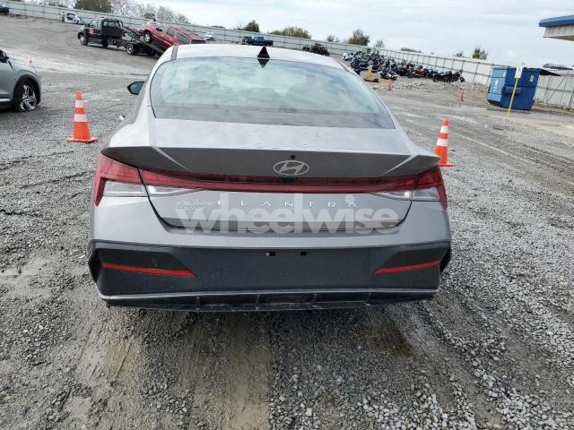 Photo 2 of 2025 HYUNDAI ELANTRA SEL (VIN KMHLS4DG6SU855234)