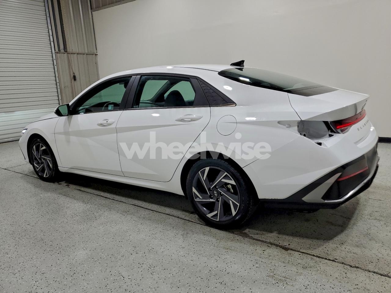 Photo 2 of 2025 HYUNDAI ELANTRA SEL (VIN KMHLS4DG6SU920342)