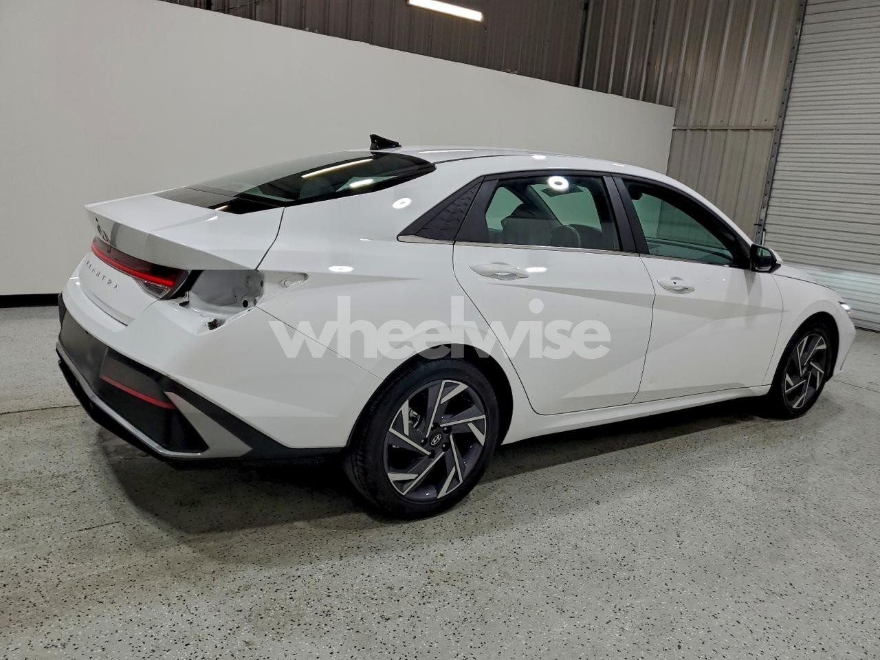 Photo 3 of 2025 HYUNDAI ELANTRA SEL (VIN KMHLS4DG6SU920342)