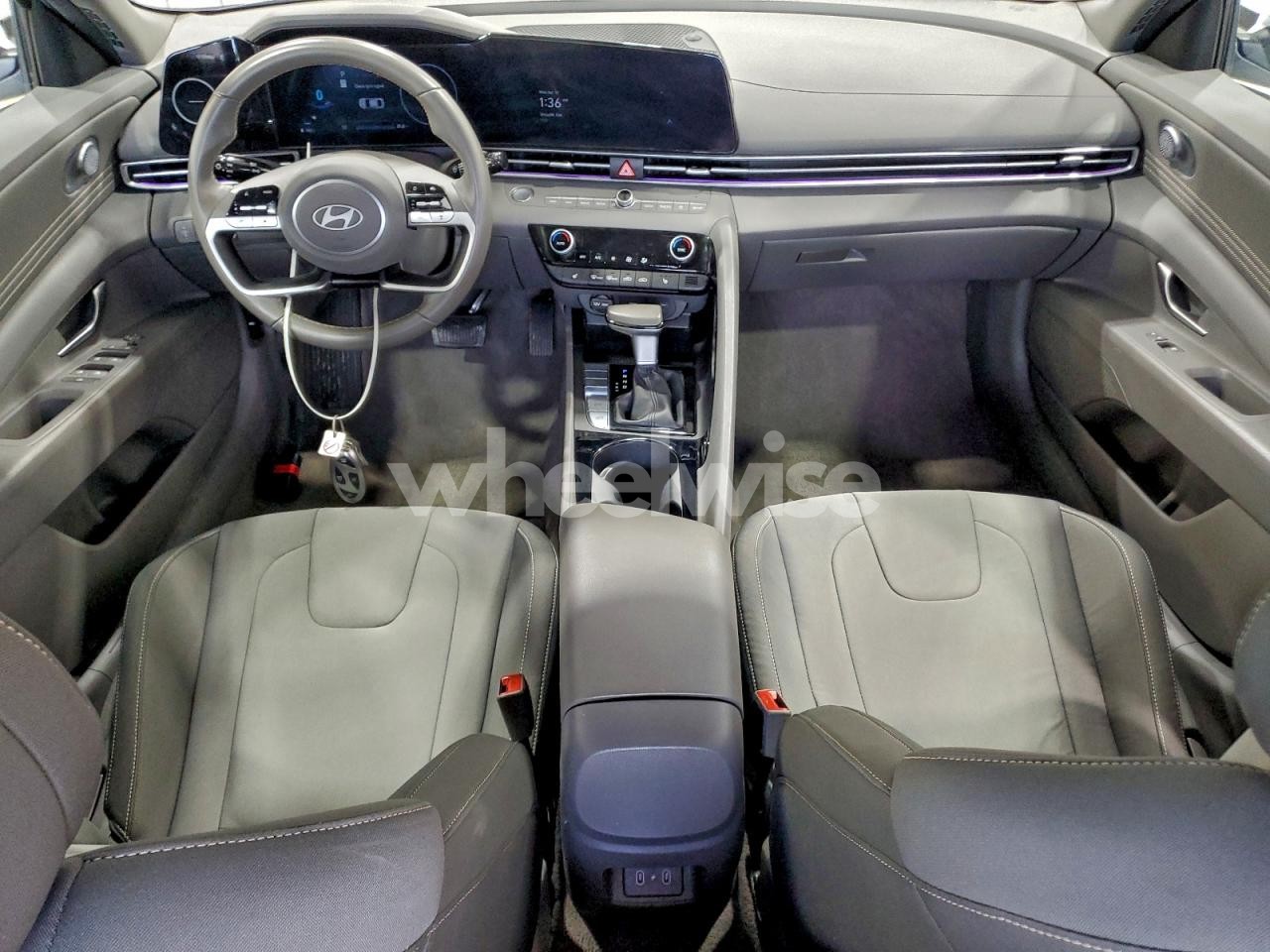 Photo 8 of 2025 HYUNDAI ELANTRA SEL (VIN KMHLS4DG6SU920342)