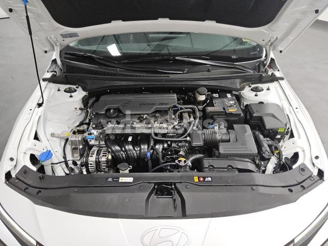 Photo 13 of 2025 HYUNDAI ELANTRA SEL (VIN KMHLS4DG6SU986504)