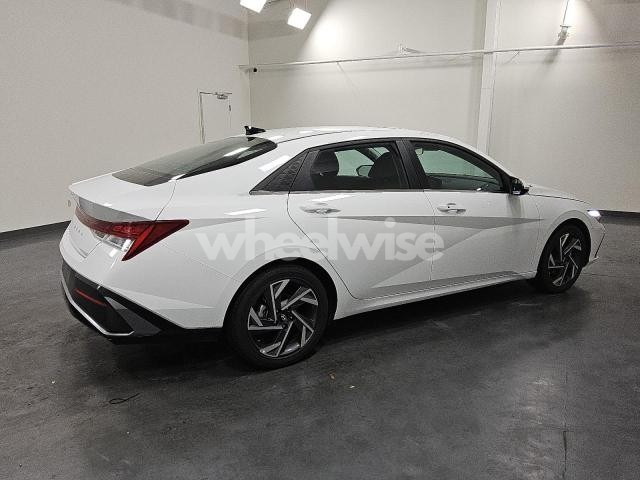 Photo 9 of 2025 HYUNDAI ELANTRA SEL (VIN KMHLS4DG6SU986504)