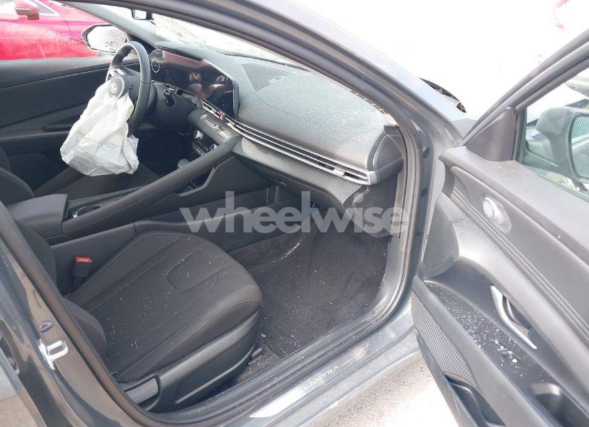 Photo 5 of 2024 Hyundai Elantra SEL (VIN KMHLS4DG8RU841099)