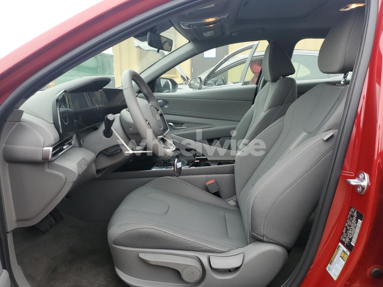Photo 7 of 2025 HYUNDAI ELANTRA SEL (VIN KMHLS4DG9SU043376)