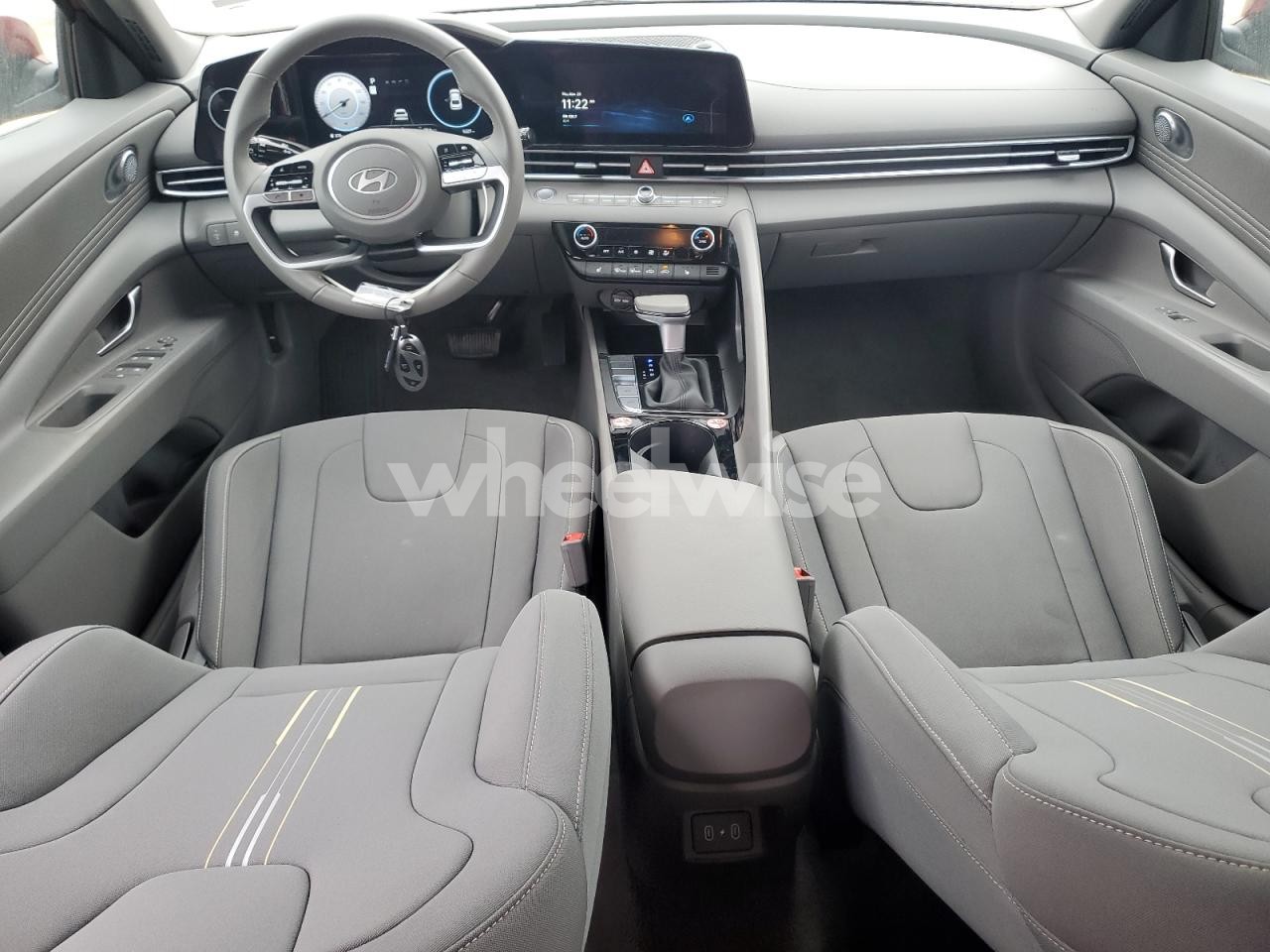 Photo 8 of 2025 HYUNDAI ELANTRA SEL (VIN KMHLS4DG9SU043376)