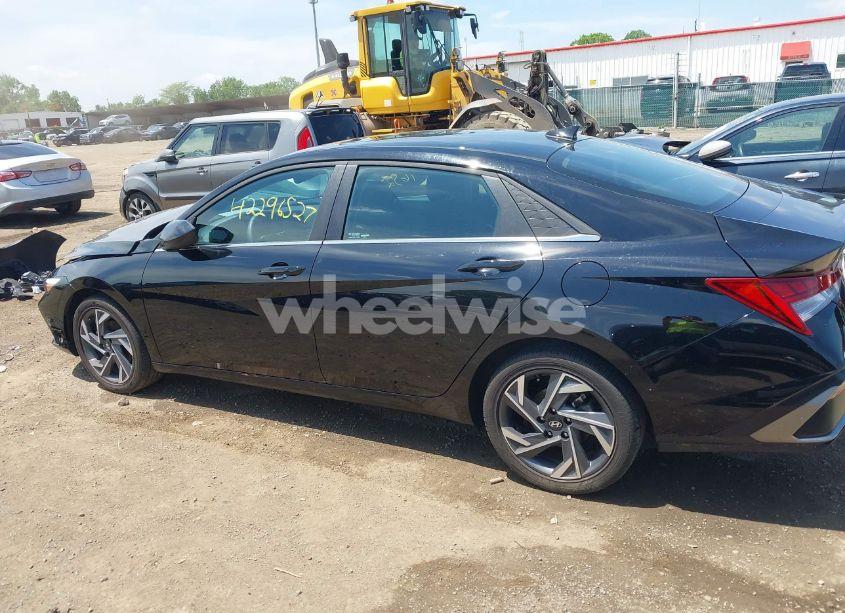 Photo 14 of 2025 Hyundai Elantra SEL CONVENIENCE (VIN KMHLS4DG9SU910615)