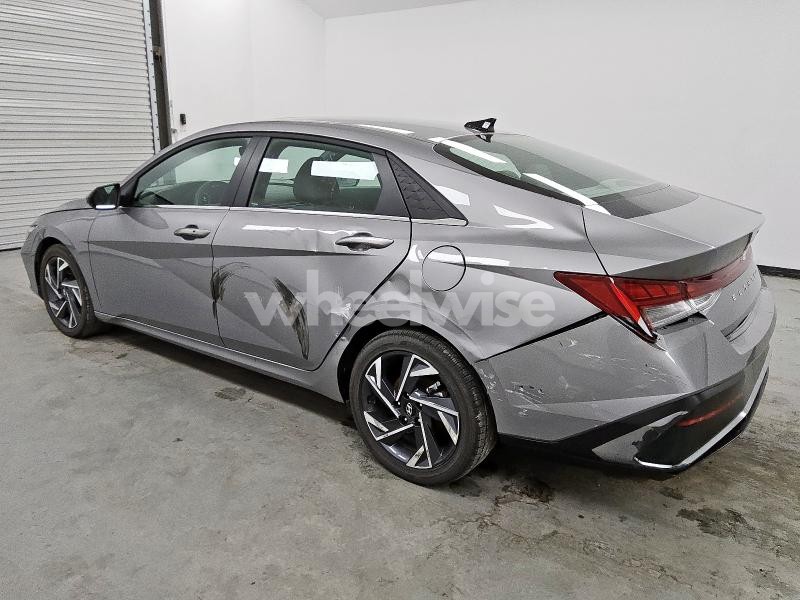 Photo 3 of 2025 HYUNDAI ELANTRA SEL (VIN KMHLS4DG9SU912610)