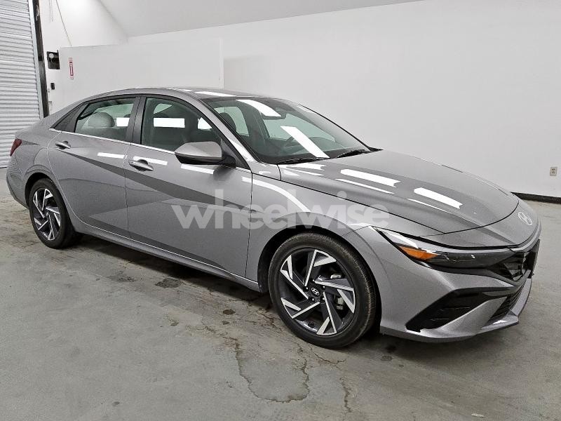 Photo 5 of 2025 HYUNDAI ELANTRA SEL (VIN KMHLS4DG9SU912610)