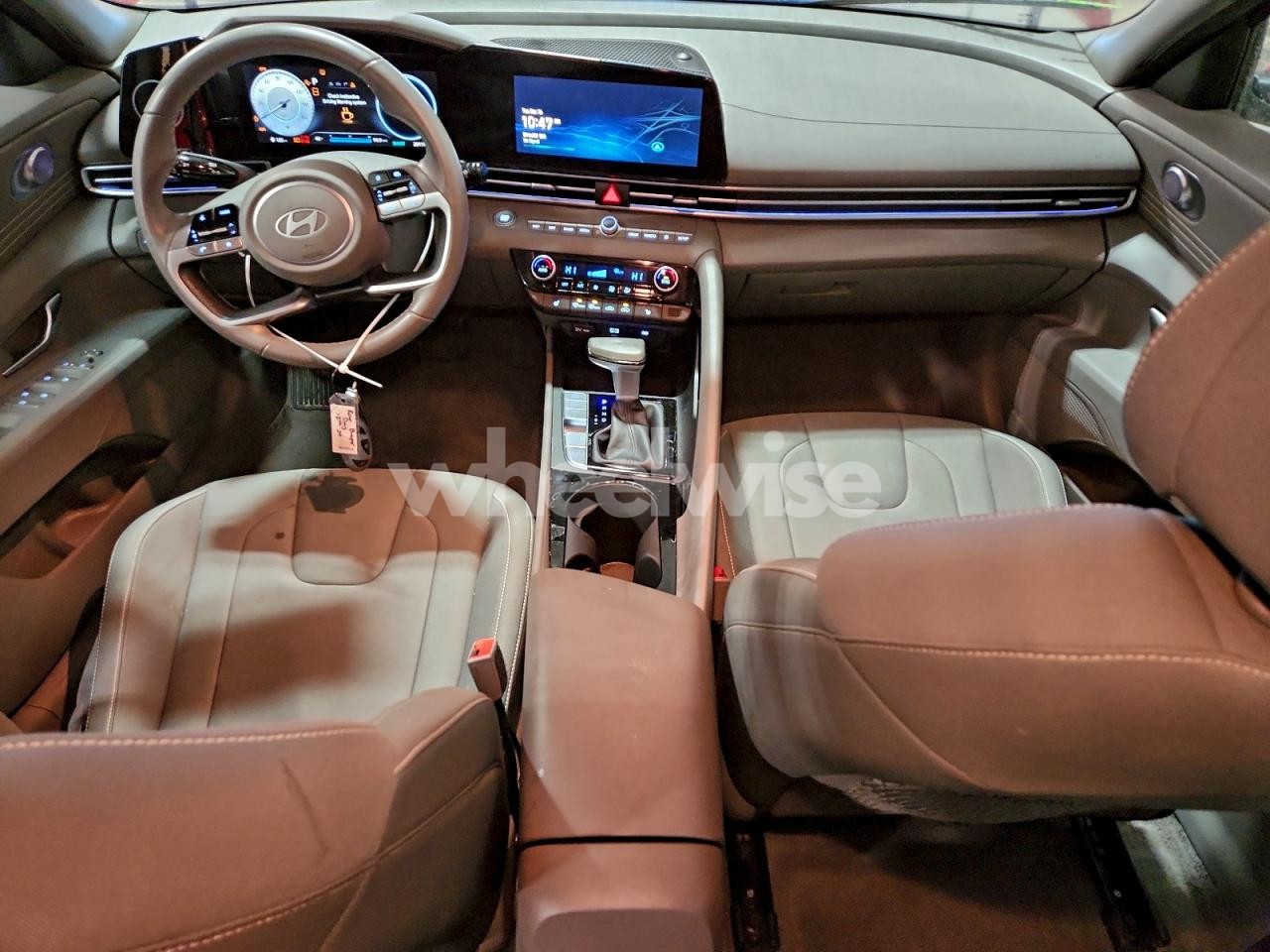 Photo 8 of 2025 HYUNDAI ELANTRA SEL (VIN KMHLS4DG9SU950595)