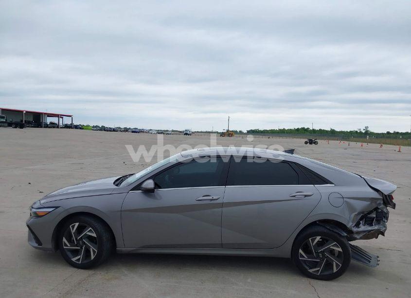 Photo 14 of 2024 Hyundai Elantra SEL (VIN KMHLS4DGXRU717514)