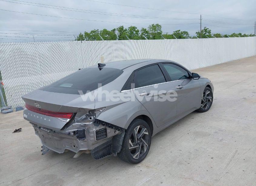 Photo 4 of 2024 Hyundai Elantra SEL (VIN KMHLS4DGXRU717514)