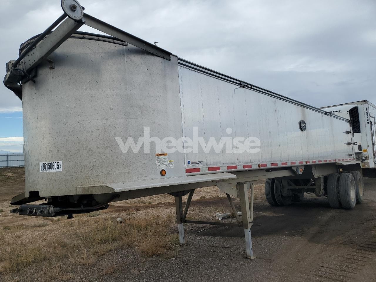 Photo 2 of 2022 MAC TRAILER DUMP TRAIL - end dump trailer N/A (VIN KMHLW4AK5PU010766)