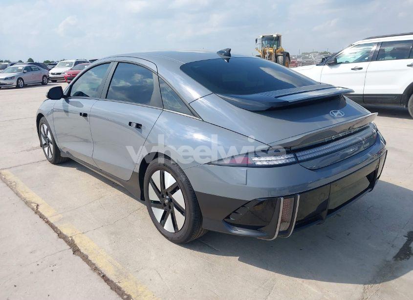 Photo 3 of 2024 Hyundai Ioniq 6 SE (VIN KMHM24AA6RA070518)